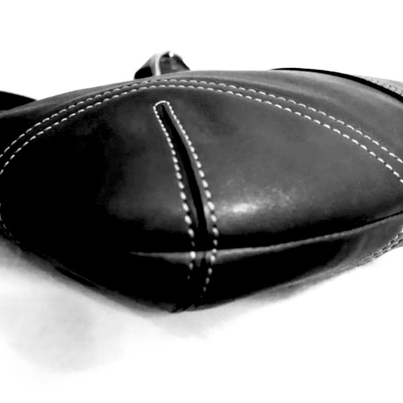 COACH Soho Slim Hippie #9549 Black Crossbody Purse Handbag - Picture 4 of 8